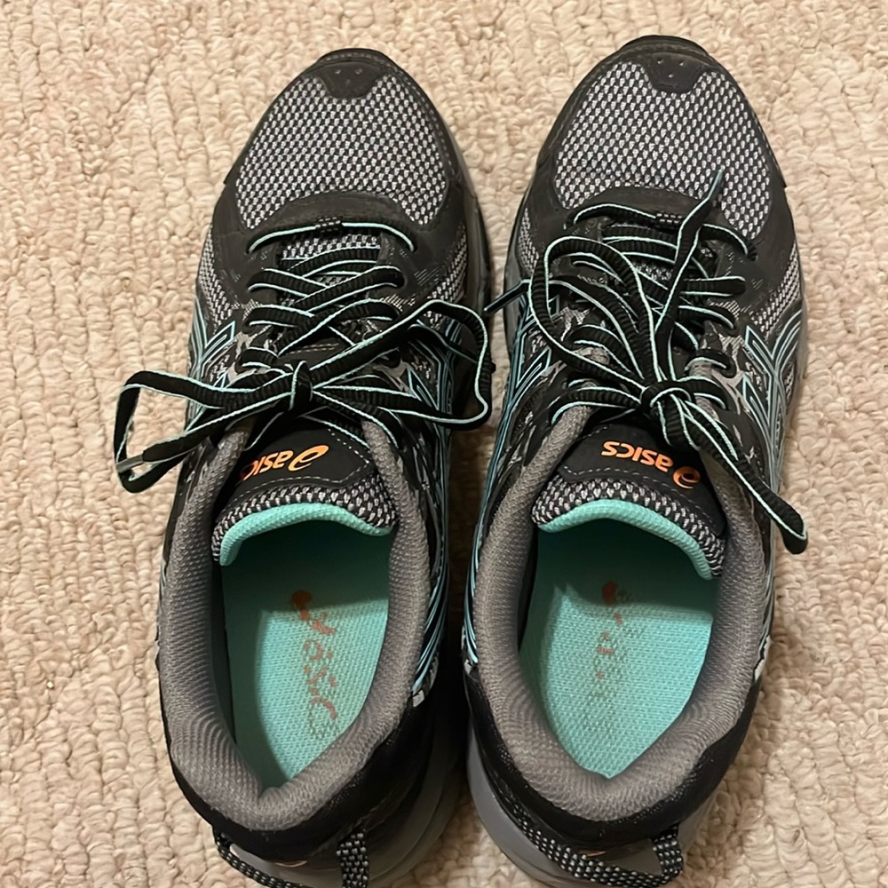 ASICS women’s running shoes